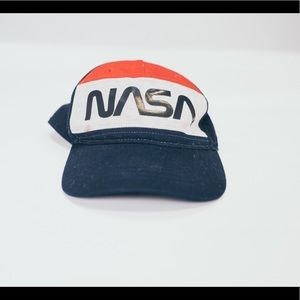 NASA hat by Buzz aldrin 🧑🏽‍🚀